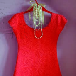 Czerwona sukienka na wesele